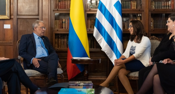 Vicecanciller Francisco Coy recibió copia de Cartas Credenciales de la nueva embajadora de la República Oriental del Uruguay en Colombia