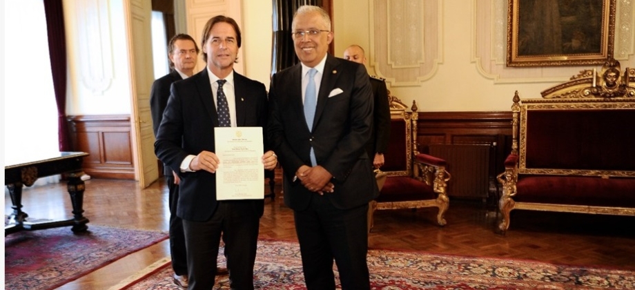 El Embajador de Colombia en Uruguay, Francisco Coy, presentó las Cartas Credenciales ante el Presidente de la República Oriental del Uruguay