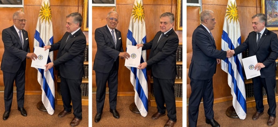 Nuevo Embajador de Colombia ante la República Oriental del Uruguay Francisco J. Coy presentó las copias de las cartas credenciales