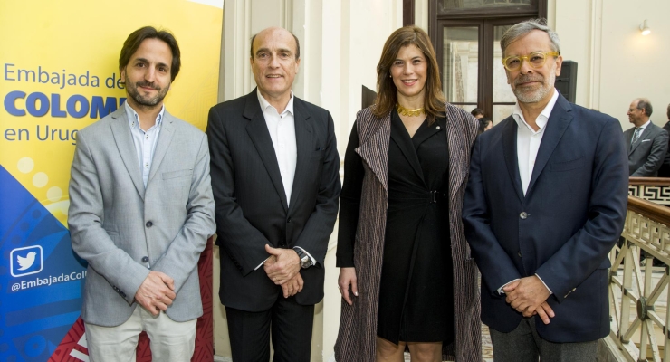 La Embajadora de Colombia en Uruguay inauguró la exposición ‘Oro, Espíritu y Naturaleza de un Territorio’ 